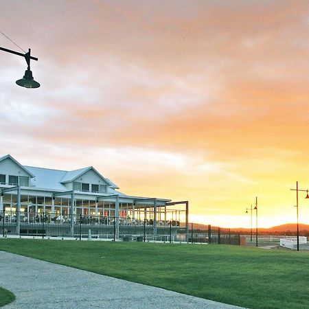 York Cove Hotel Джордж-Таун Екстер'єр фото